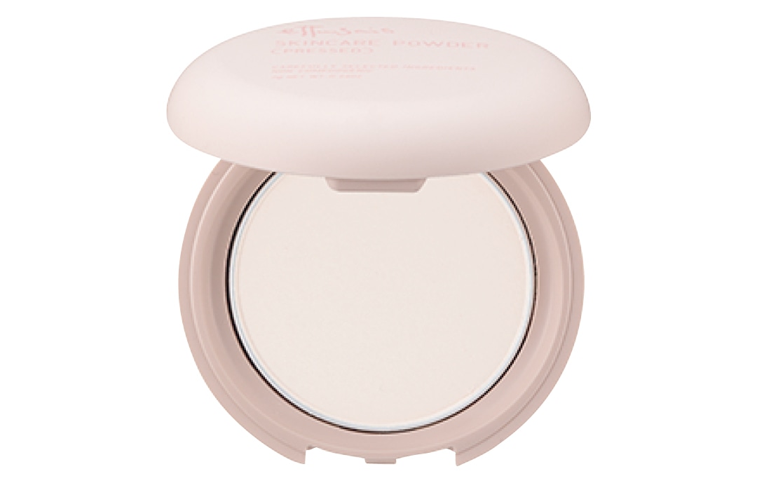 スキンケアパウダー（プレスト）￥2640／エテュセ