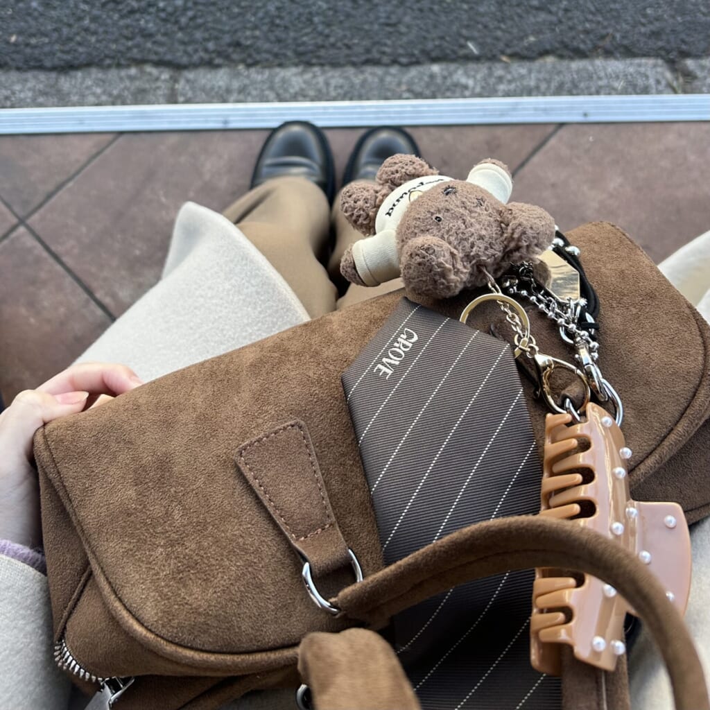 ブラウンのバッグチャーム