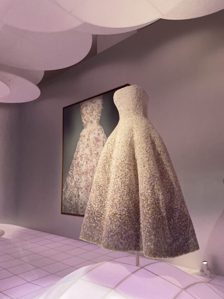 Dior展