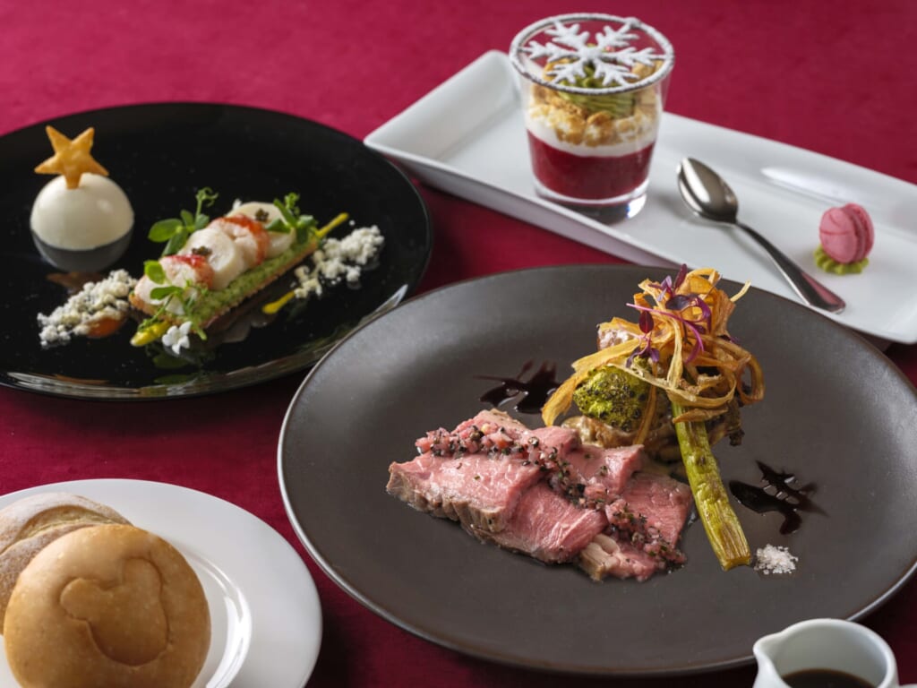 スペシャルコース、ディズニーランドのクリスマスレストランメニュー