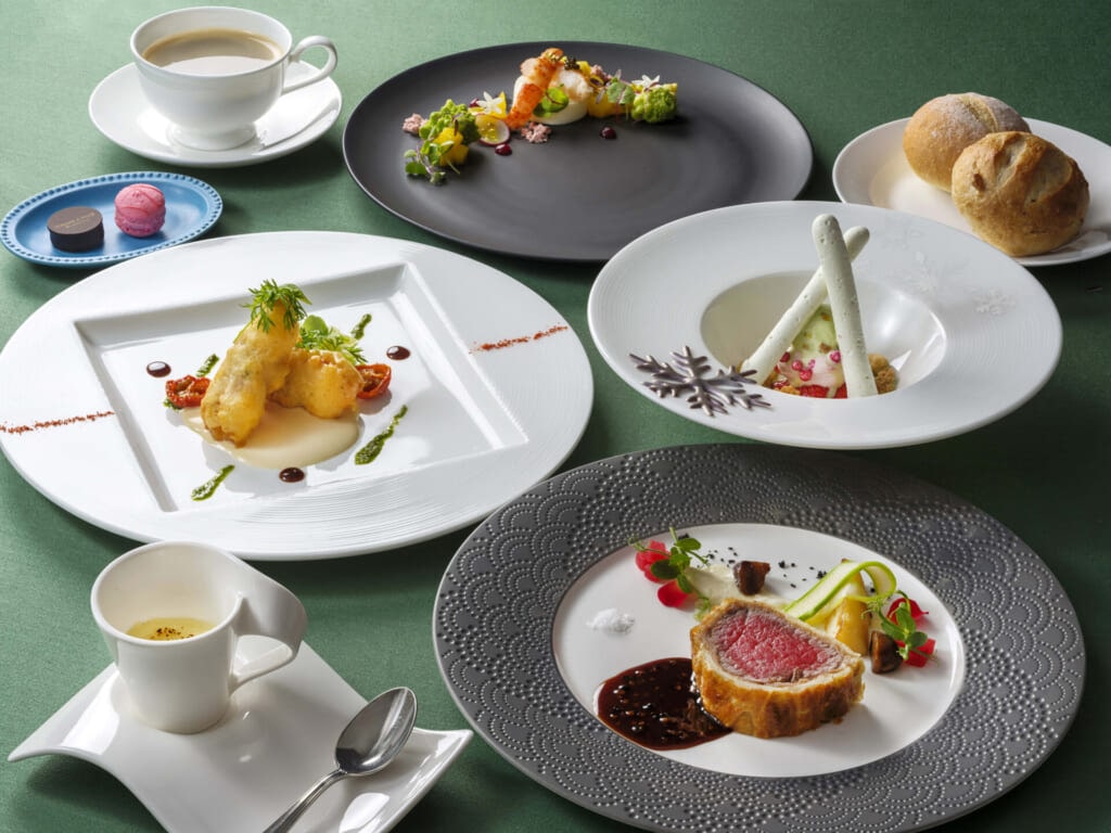 「マゼランズ」のクリスマスのコース料理