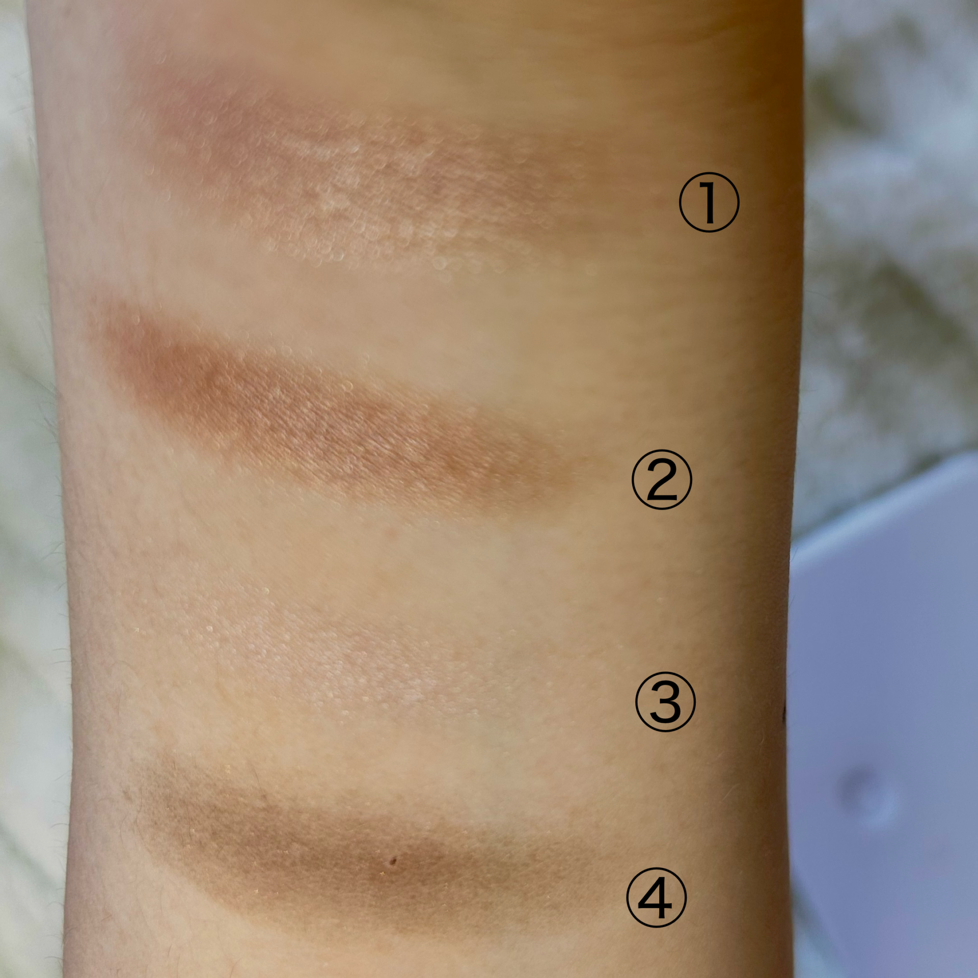 アイシャドウパレット色味