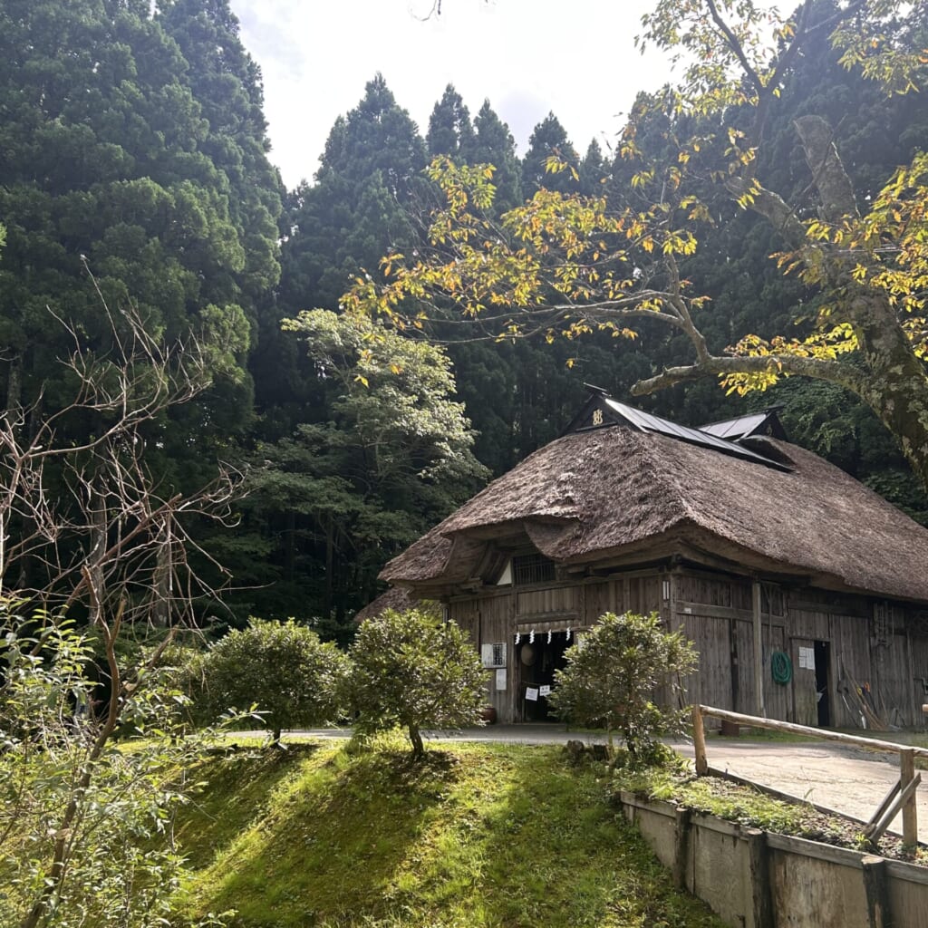 男鹿真山伝承館