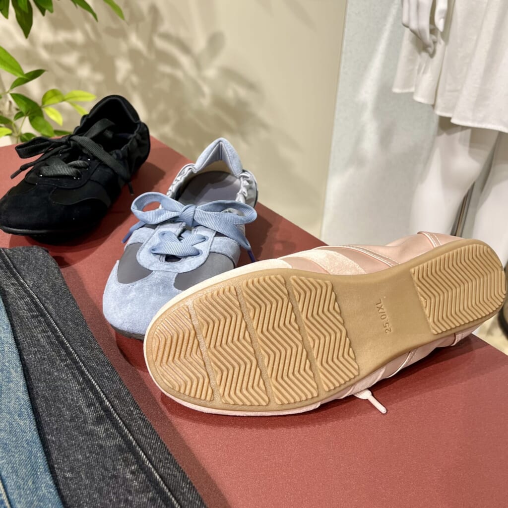 GUのギャザーバレエスニーカーのアウトソール