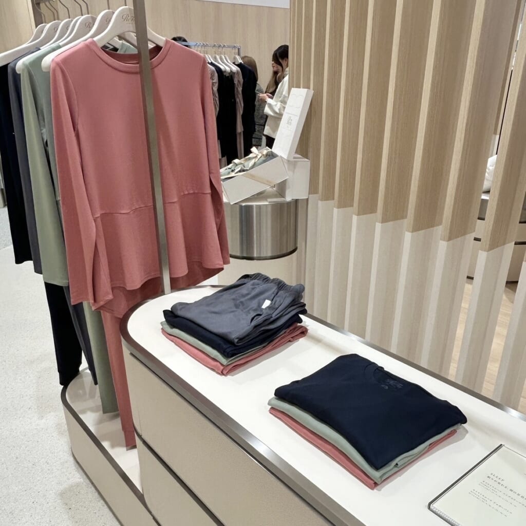 ReFa VITALTECH MOISTSMOOTHLONG SLEEVE PULLOVER/WOMEN