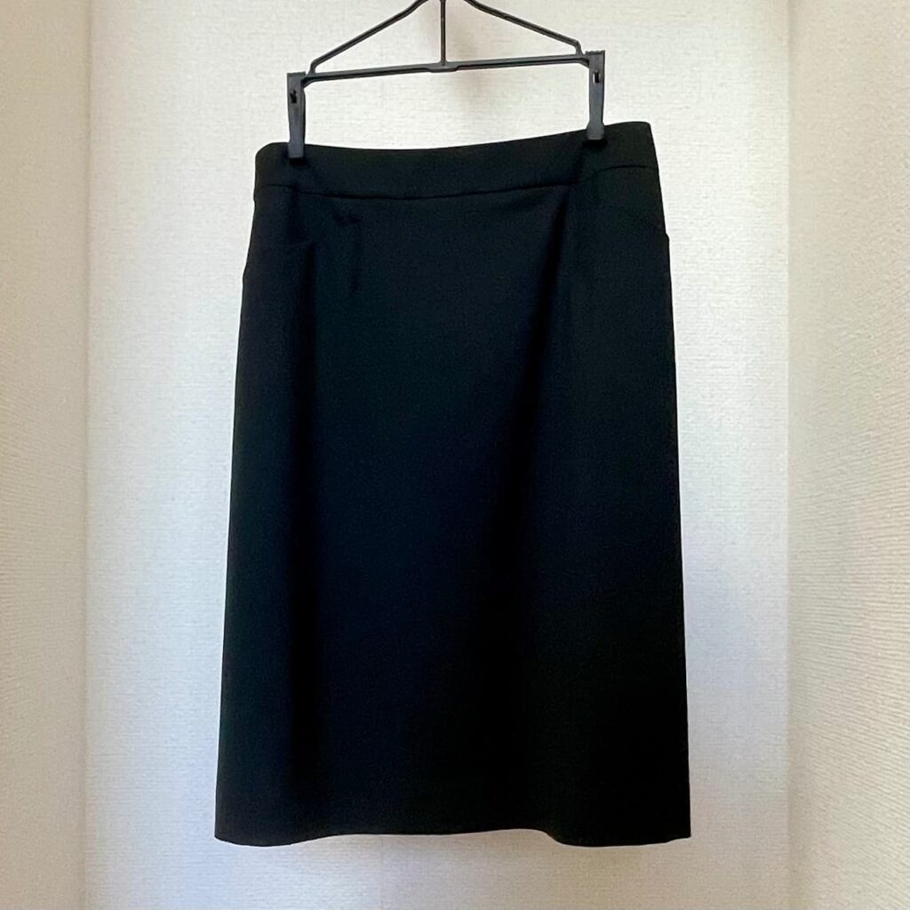 スーツのスカート
