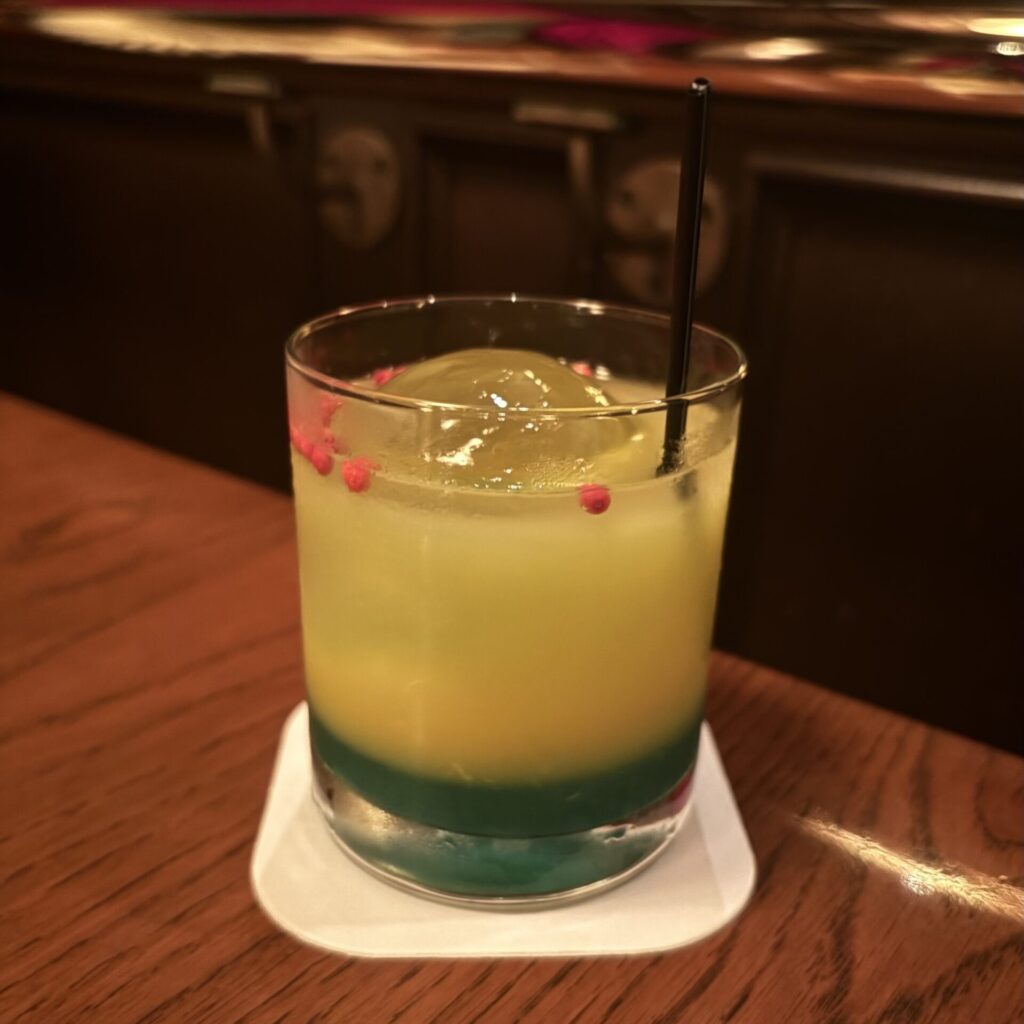 テディ・ルーズベルト・ラウンジで飲んだオリジナルカクテルの写真