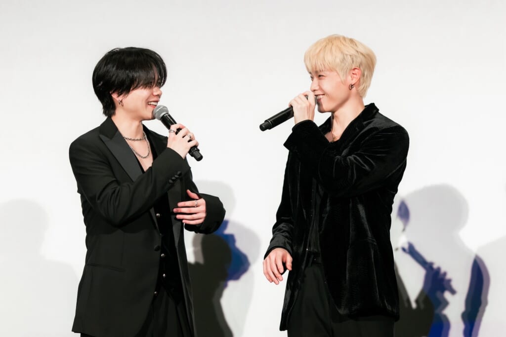 INIドキュメンタリー映画完成披露試写会の木村柾哉と藤牧京介