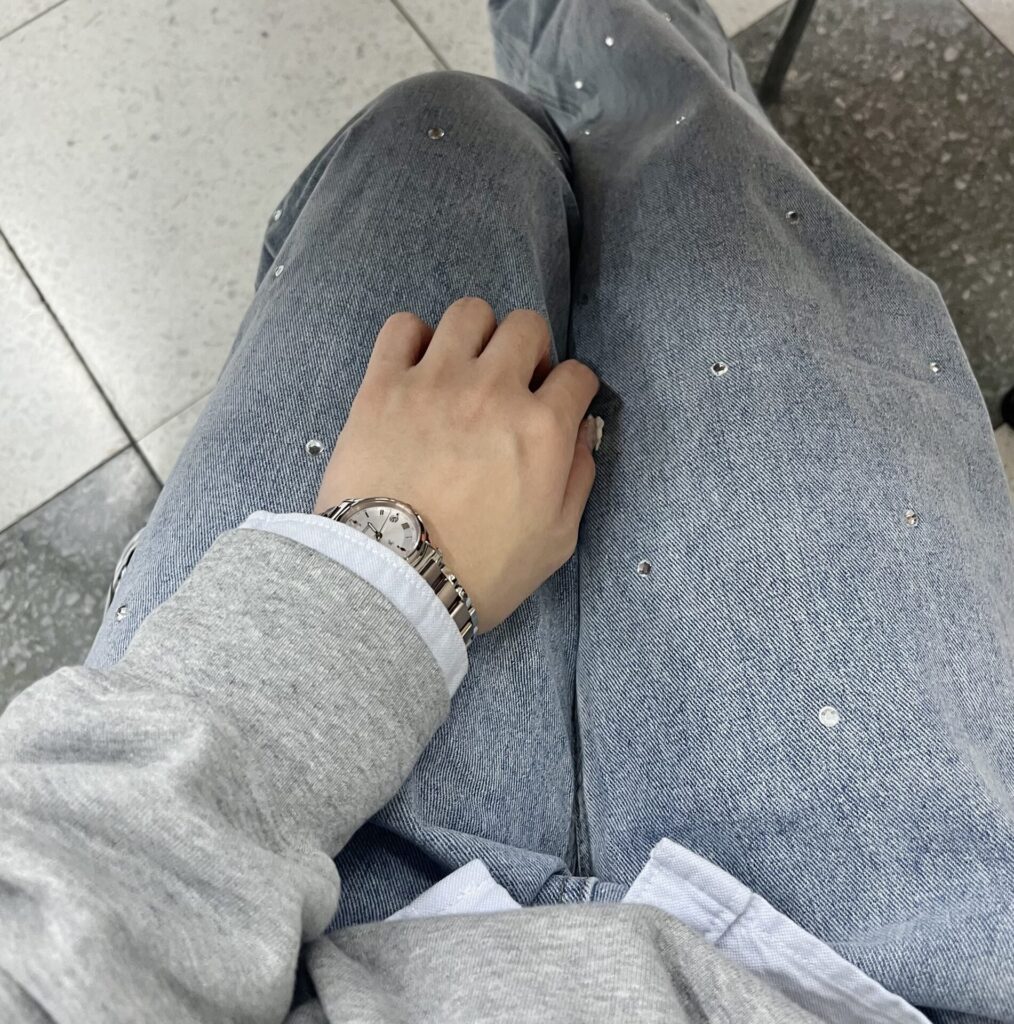 CITIZEN クロスシー 私服合わせ デニム×スウェット