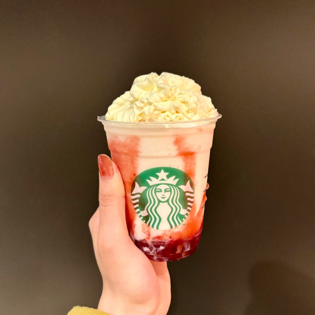 スタバのストロベリーフラペチーノ