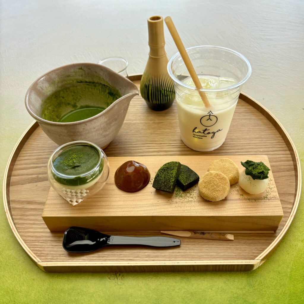 抹茶プリンや抹茶テリーヌもついた抹茶ラテセット