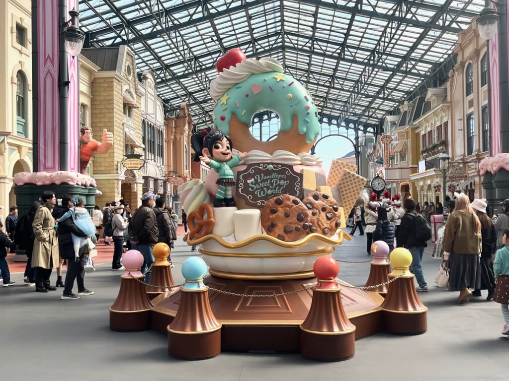 ワールドバザール　パルパルーザ　ヴァネロペ　モニュメント