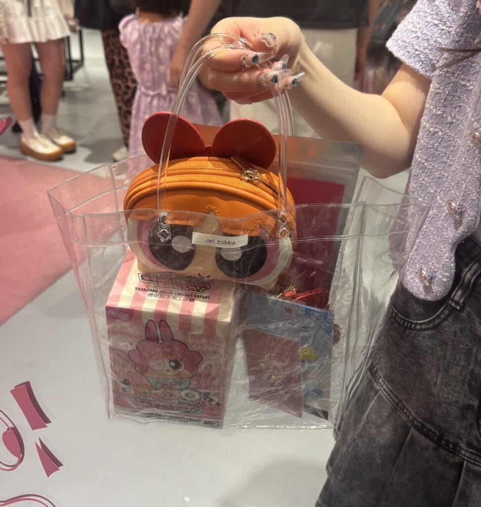 店内ミラーで撮った写真