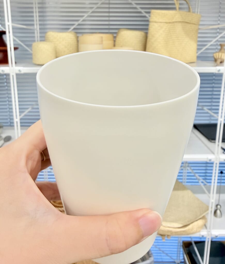 ステンレス 真空断熱二重構造 保冷タンブラーのオフ白