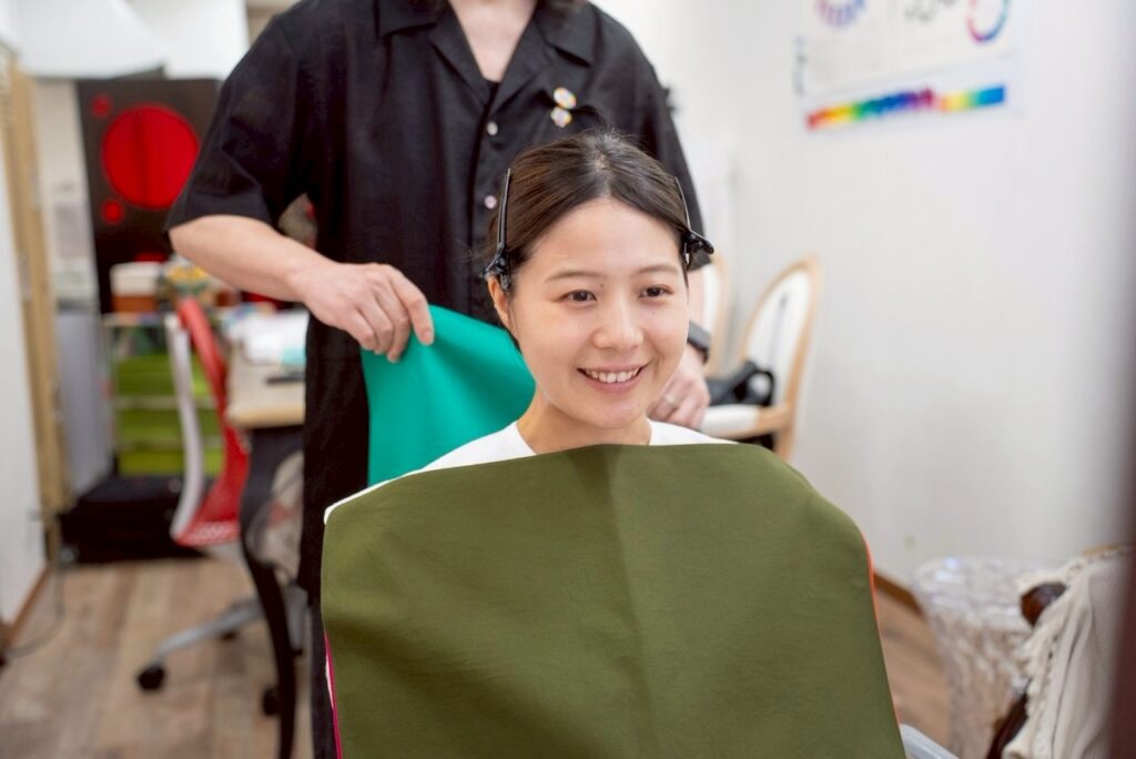 東京 サロンドブルーム  パーソナルカラー診断 の様子②