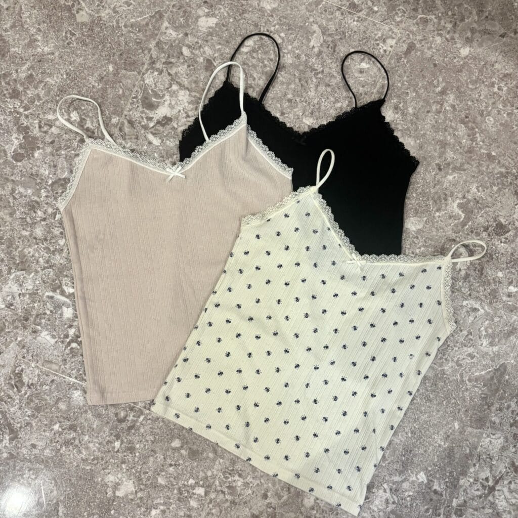 GUのコットンブレンドクロップドキャミソール