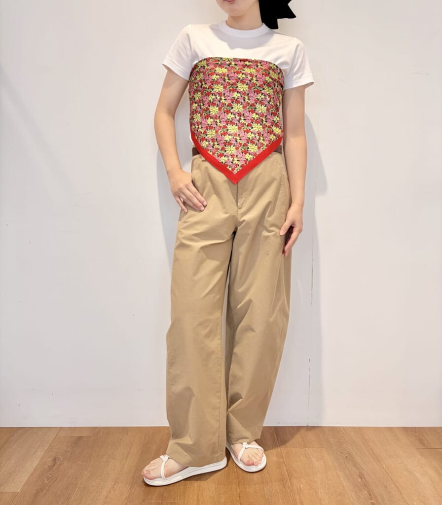 UNIQLOF.RISSO　シルクプリントスカーフ
