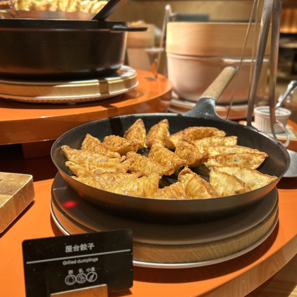 ビュッフェの屋台餃子
