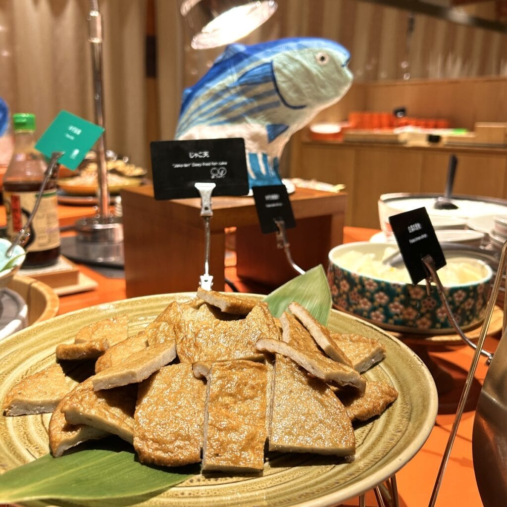 ビュッフェにある、高知県特産物のじゃこ天