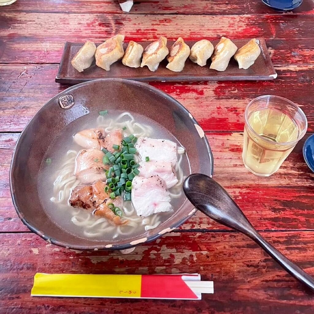 あっさりしてて即完食の鶏そば