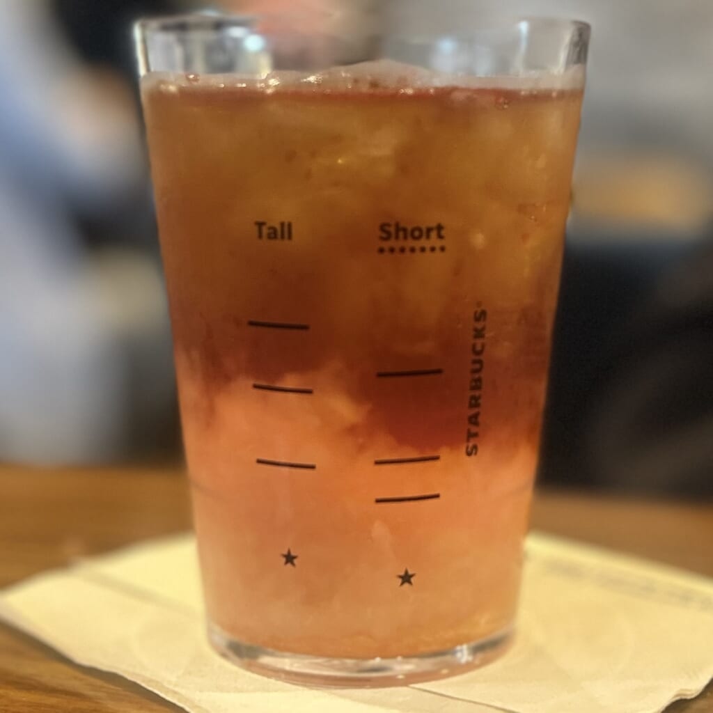 スタバ
スターバックス
クラフトジューシーピーチティー