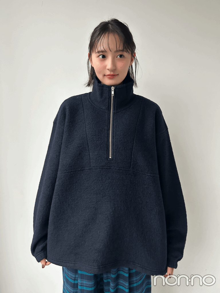 私服のトップスを着た遠藤さくらの寄りカット