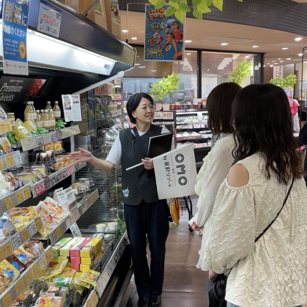 土佐のスーパーマーケットツアーの様子