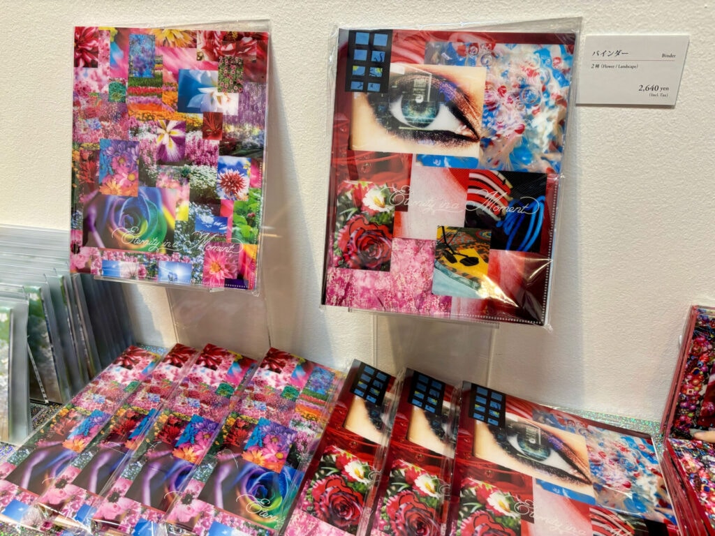蜷川実花展限定のクリアファイナルとバインダー
