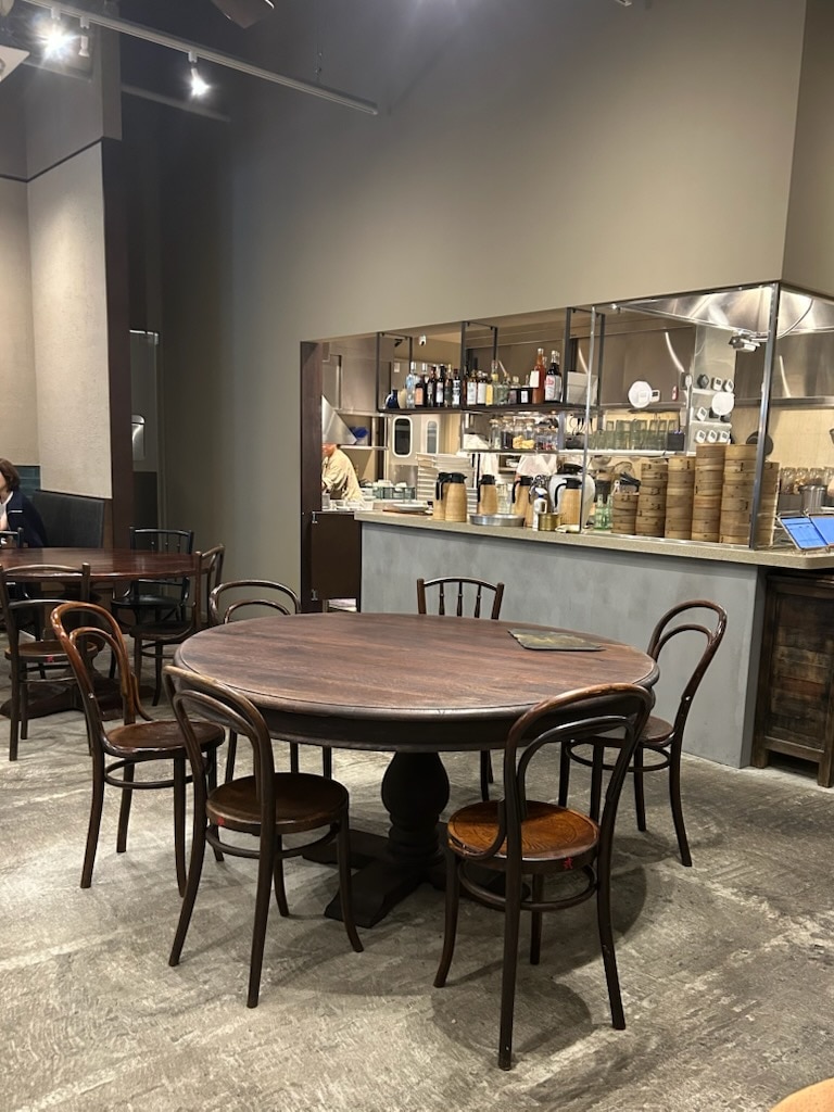 可視化飯店 店内