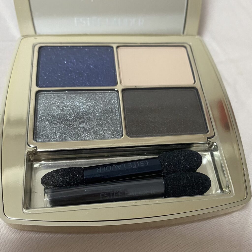 エスティ ローダー　アイシャドウ02