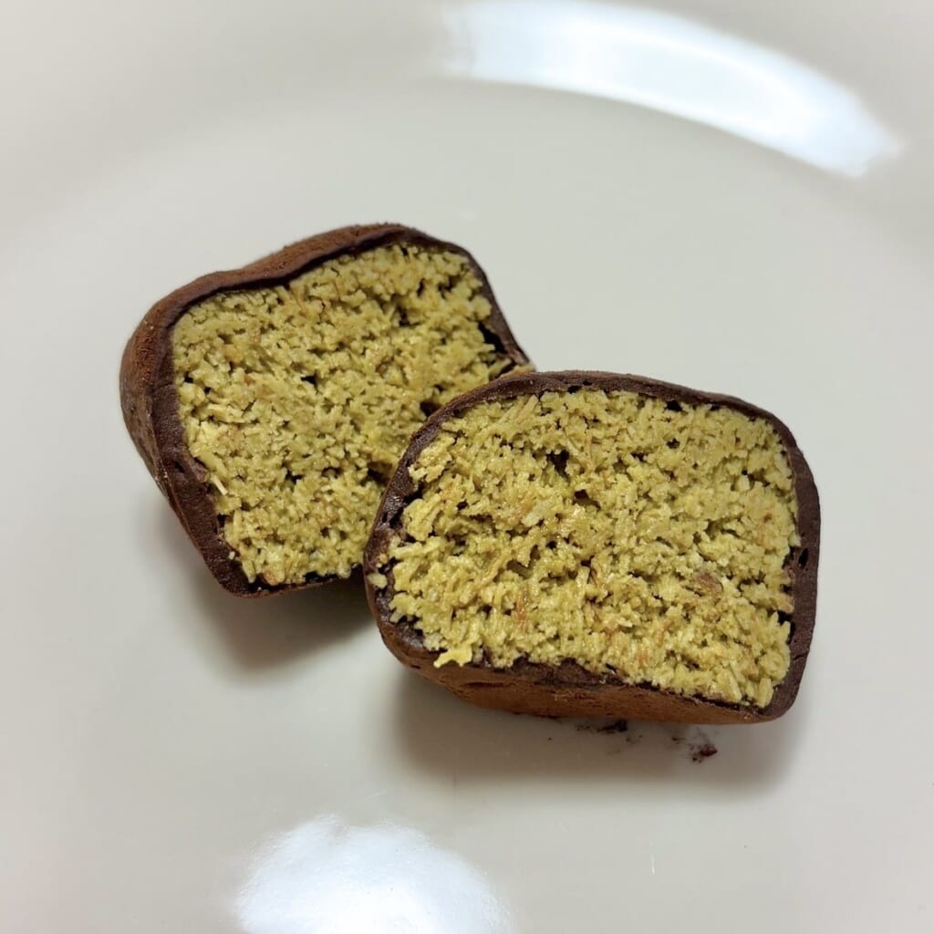 HELLO! DONUTSのドバイもちクッキー チョコ 断面