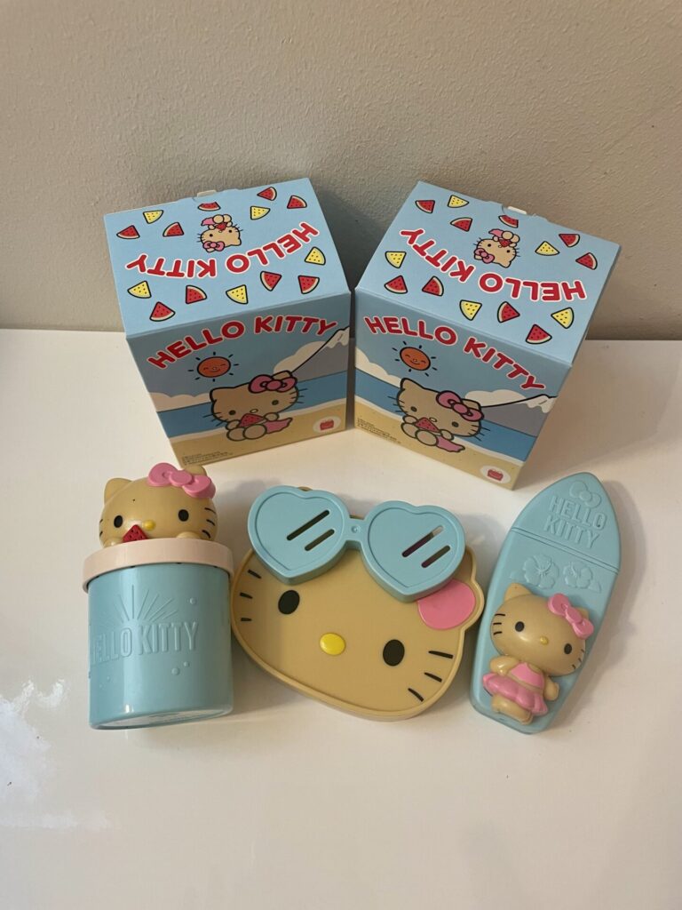 マクドナルドハッピーセット日焼けキティ3種類