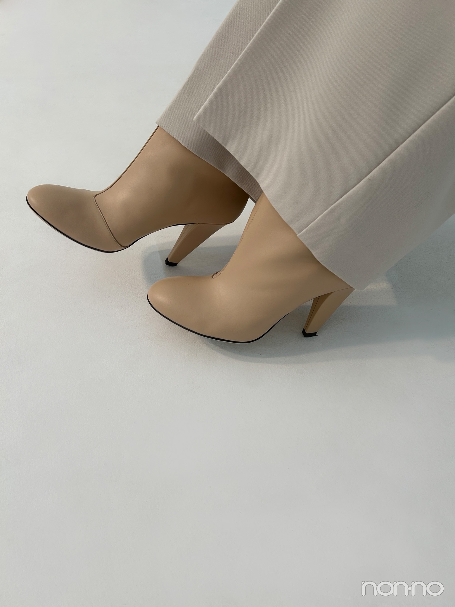 ノンノモデルの冬私服2026久間田琳加の靴