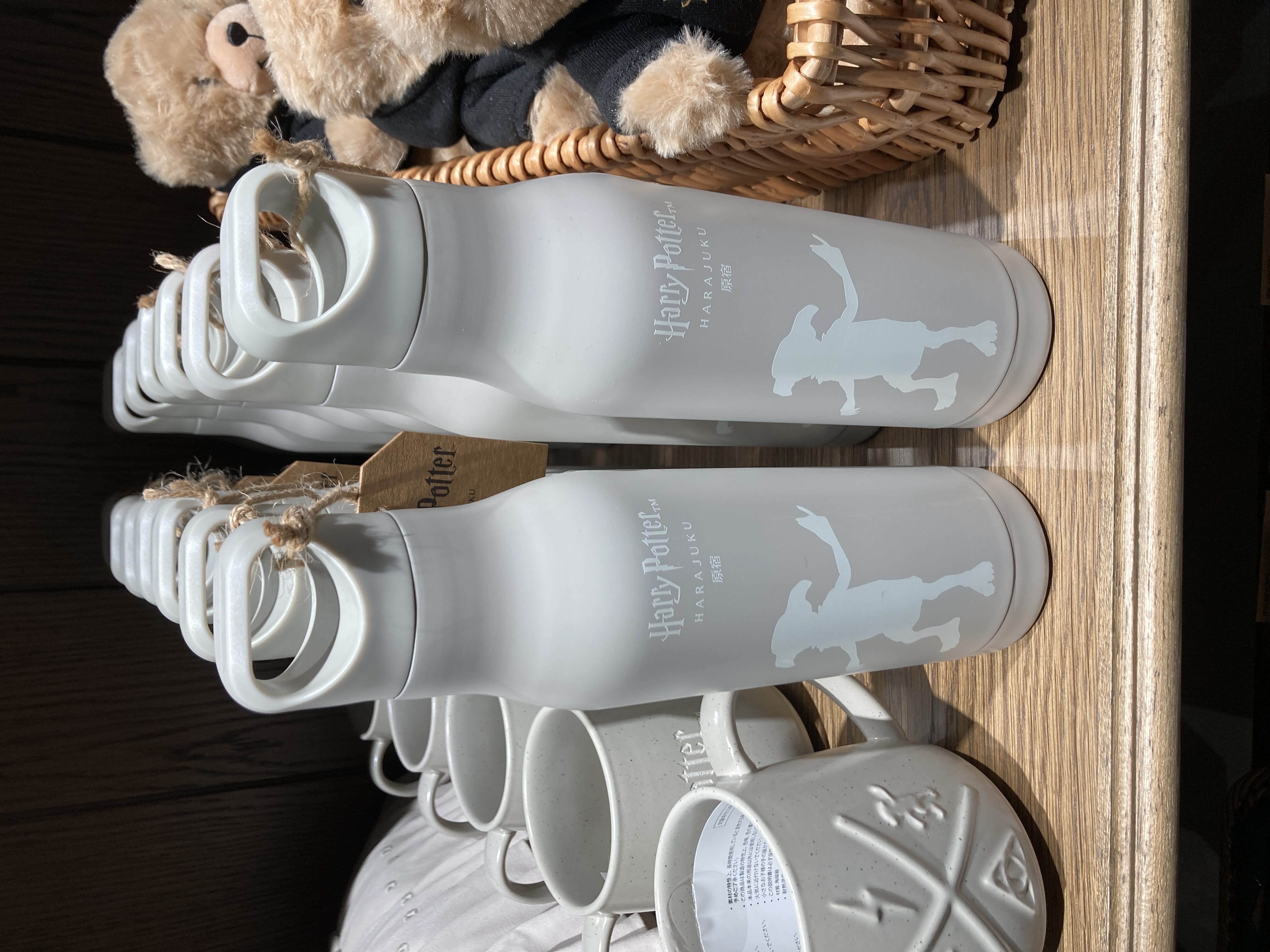 原宿限定水筒正面