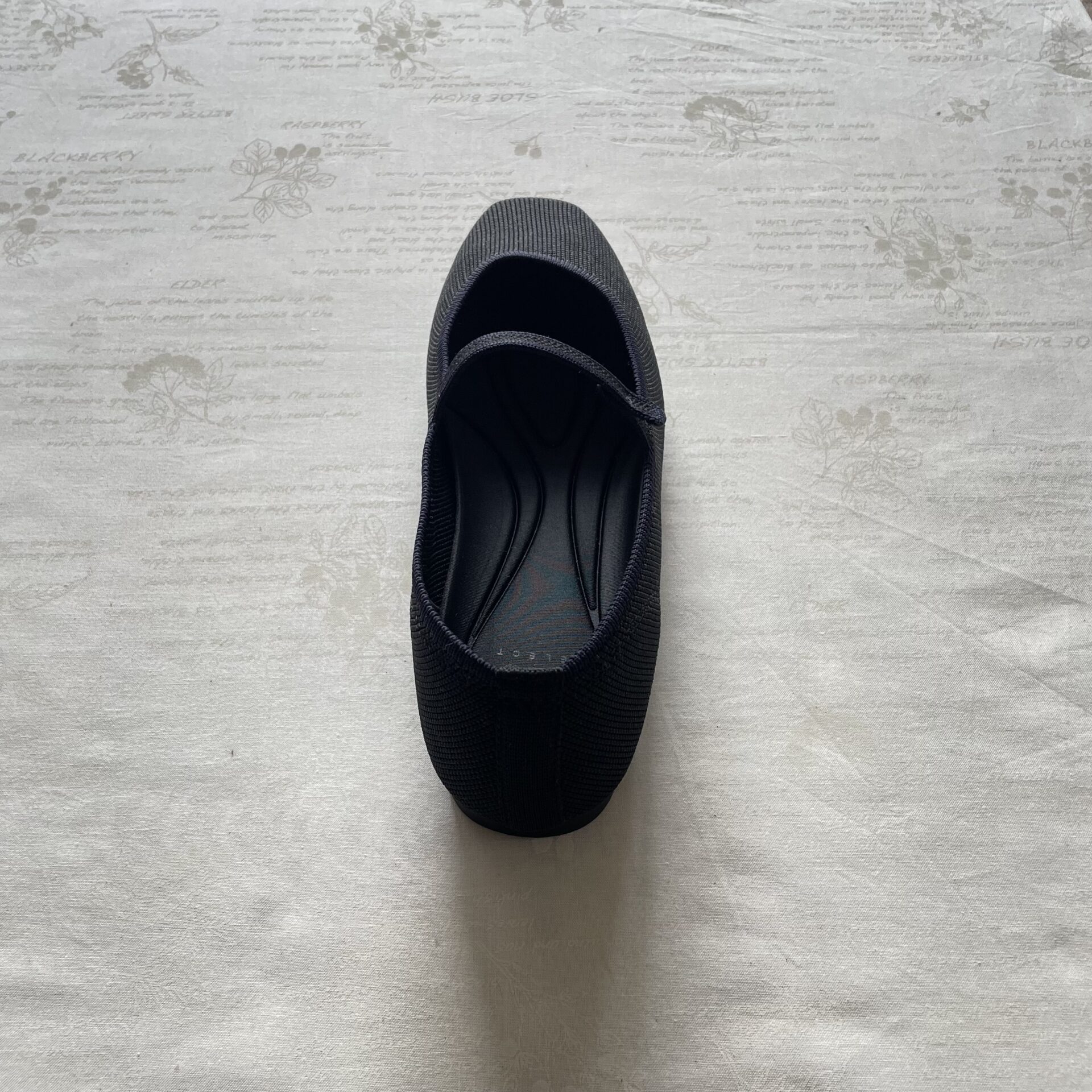 スクエアニットメリージェーン　後ろ