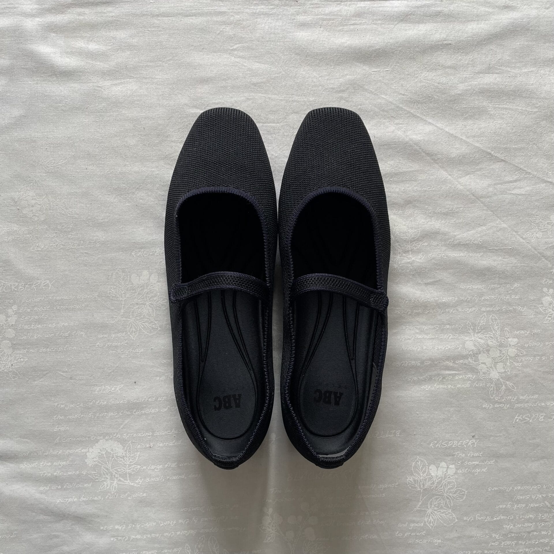 スクエアニットメリージェーン　照明なし