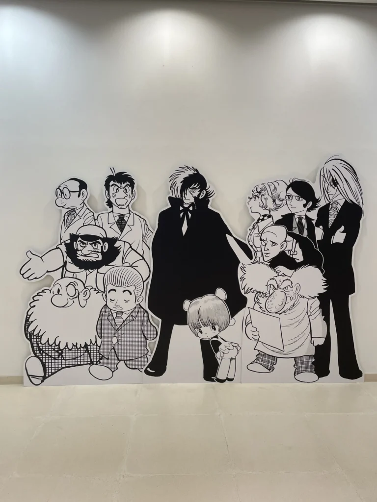 ブラック・ジャックの主要キャラと写真が撮れるスポット