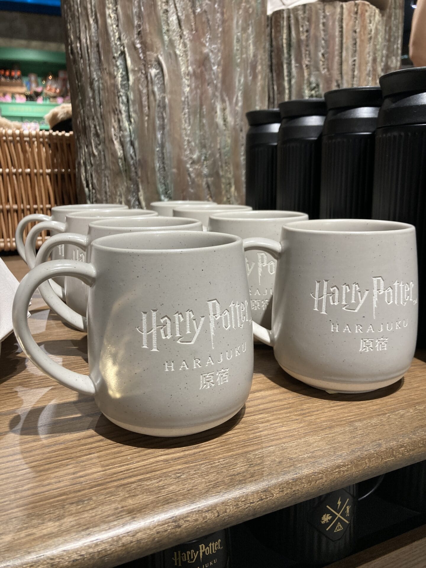 原宿限定マグカップ斜めから