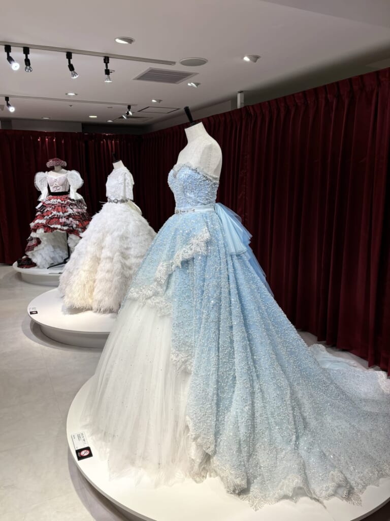 AKB48の歴代卒業ドレス