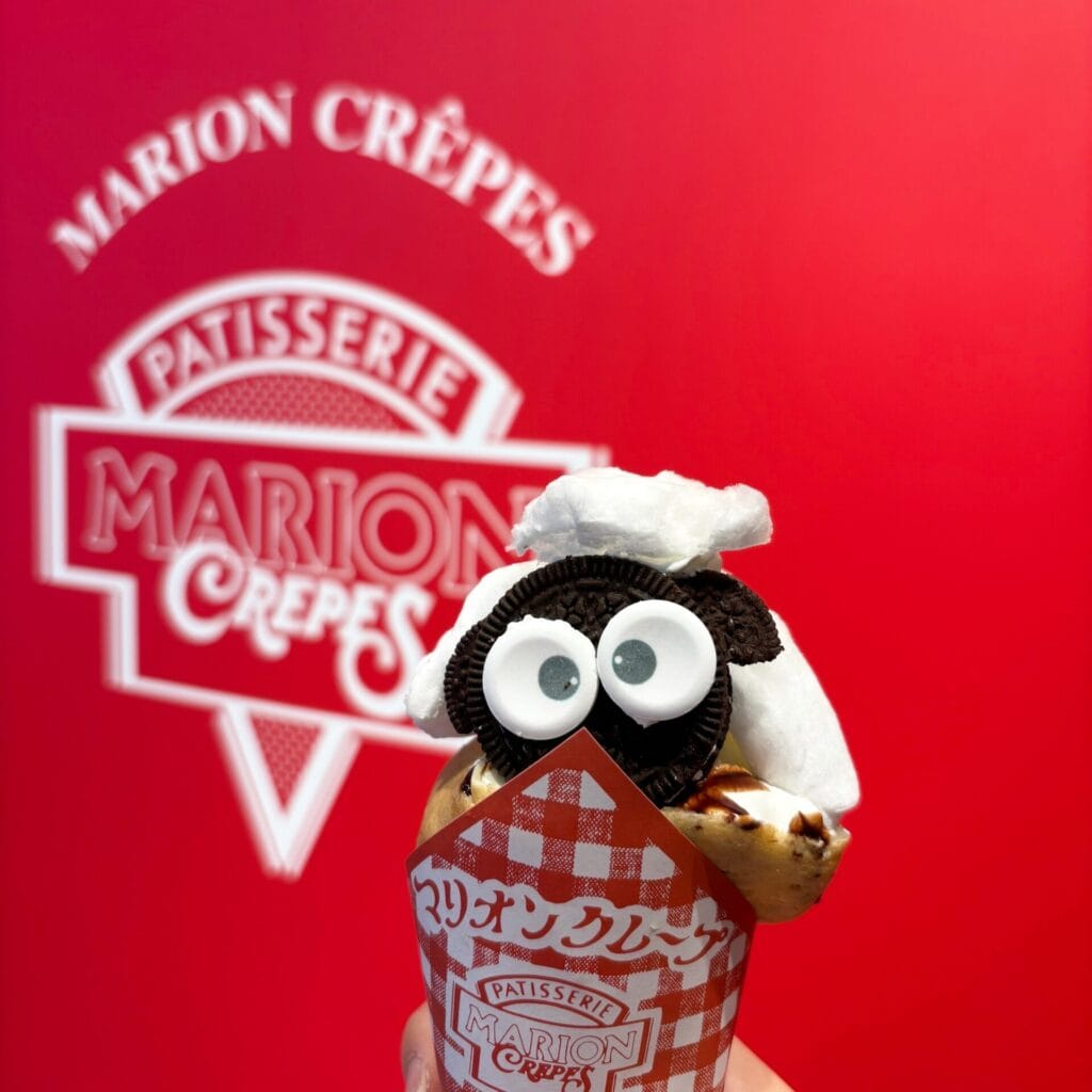 マリオンクレープとひつじのショーンコラボはトッピングが豪華で美味しい！