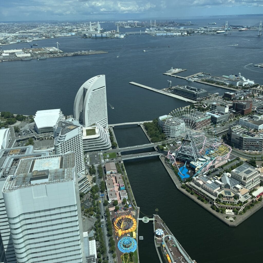 ランドマークタワーにあるスカイガーデンから見える景色は、横浜を一望することができます!