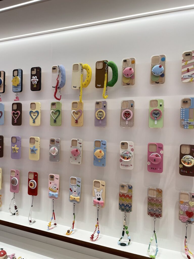 tagi 店内 アイフォンケース 雑貨