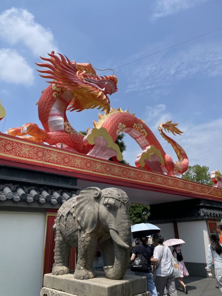 上海 龍華寺 入口