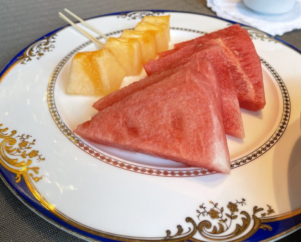 望乡楼 上海菜　デザート　フルーツ