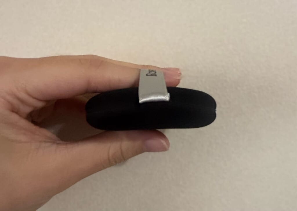 ロージーローザ「マルチファンデパフ」の側面