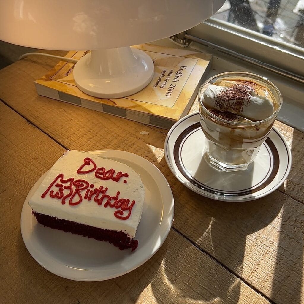 大学生エディターズ 聖水おすすめグルメ 「Dear Birthday」の映えスイーツやドリンク