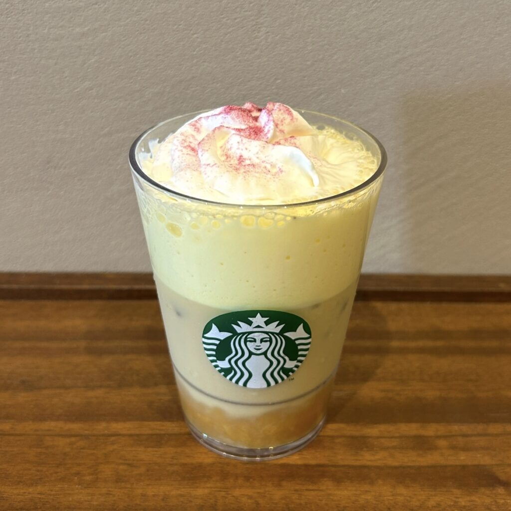 ほうじ茶香る 焼き芋 ムース ティー ラテ　氷少なめ＆ホイップ追加