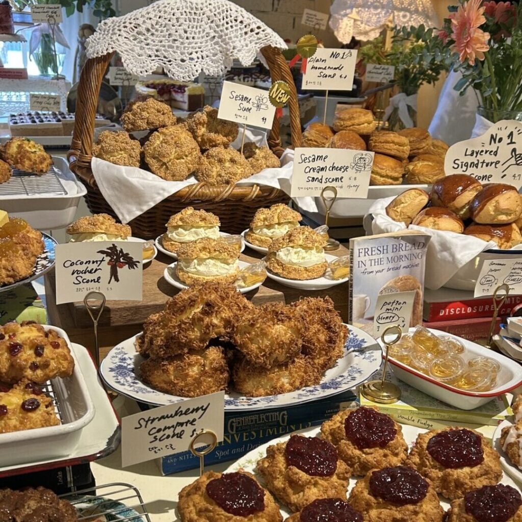 大学生エディターズ 延南洞おすすめグルメ 「CAFE LAYERED ヨンナム店」のケーキやスイーツ