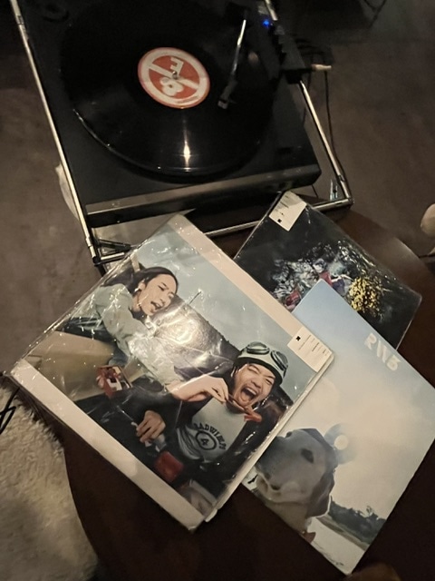 RADWIMPSのレコードもたくさん!