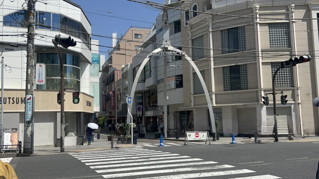 元町商店街入口